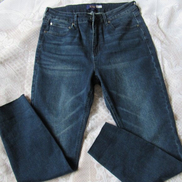 Cavalli Class Women Jeans,blue ,waist 30in, inseam 27.5in, rise high(10.5in) - Picture 1 of 7